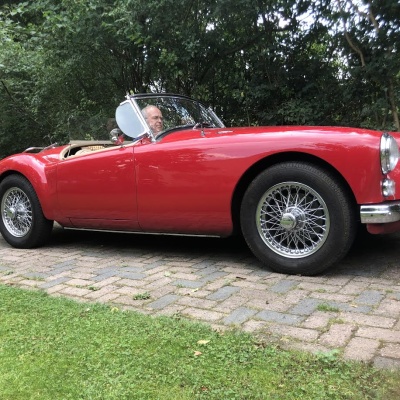 MG !
