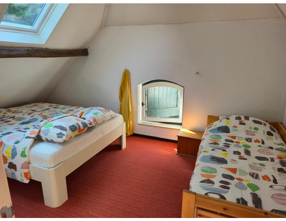 slaapkamer 3 (zolder 3)