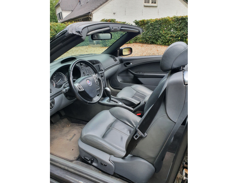 saab interieur vanaf links 3